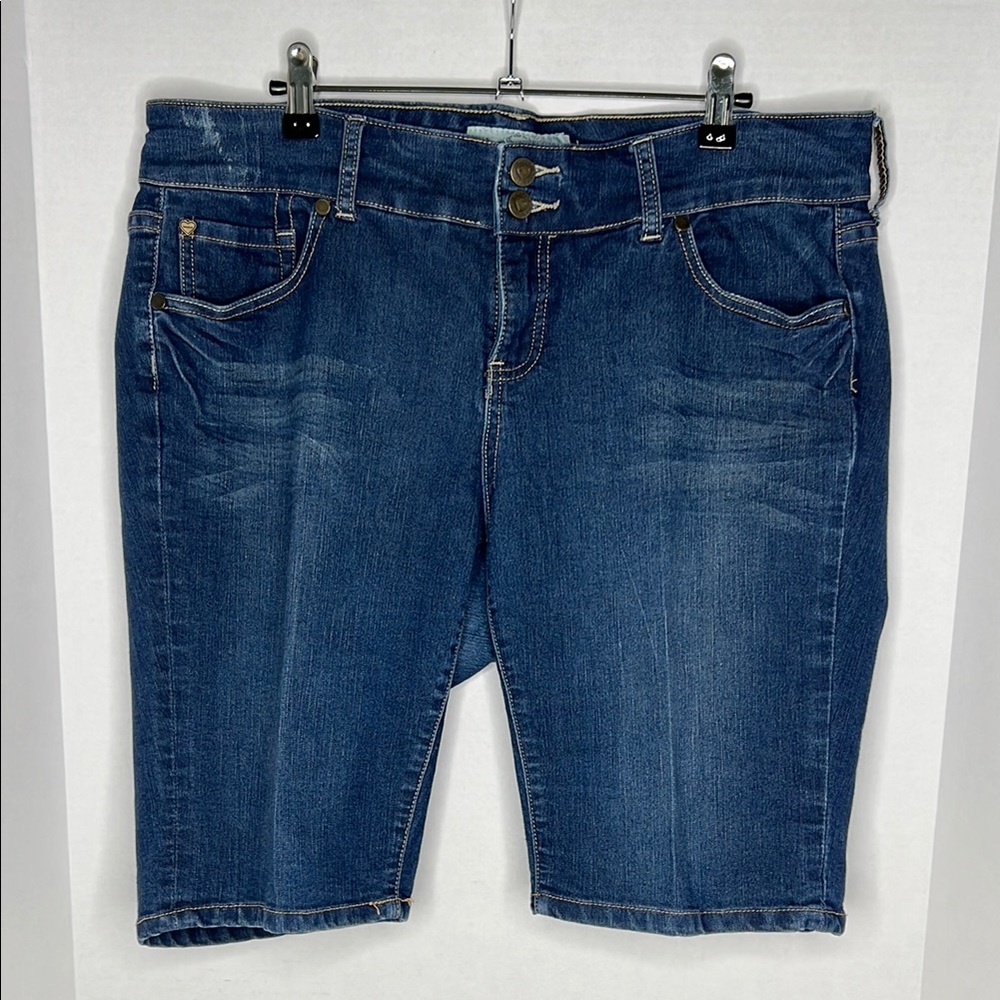 Torrid Blue Denim Women Shorts Bermudas